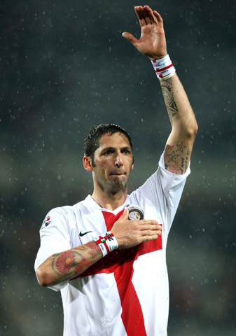 一河南球迷骑三轮车875公里，耗时19天抵达足协杯决赛地苏州（河南球迷骑三轮奔袭875公里，19天赶到足协杯决赛地苏州）