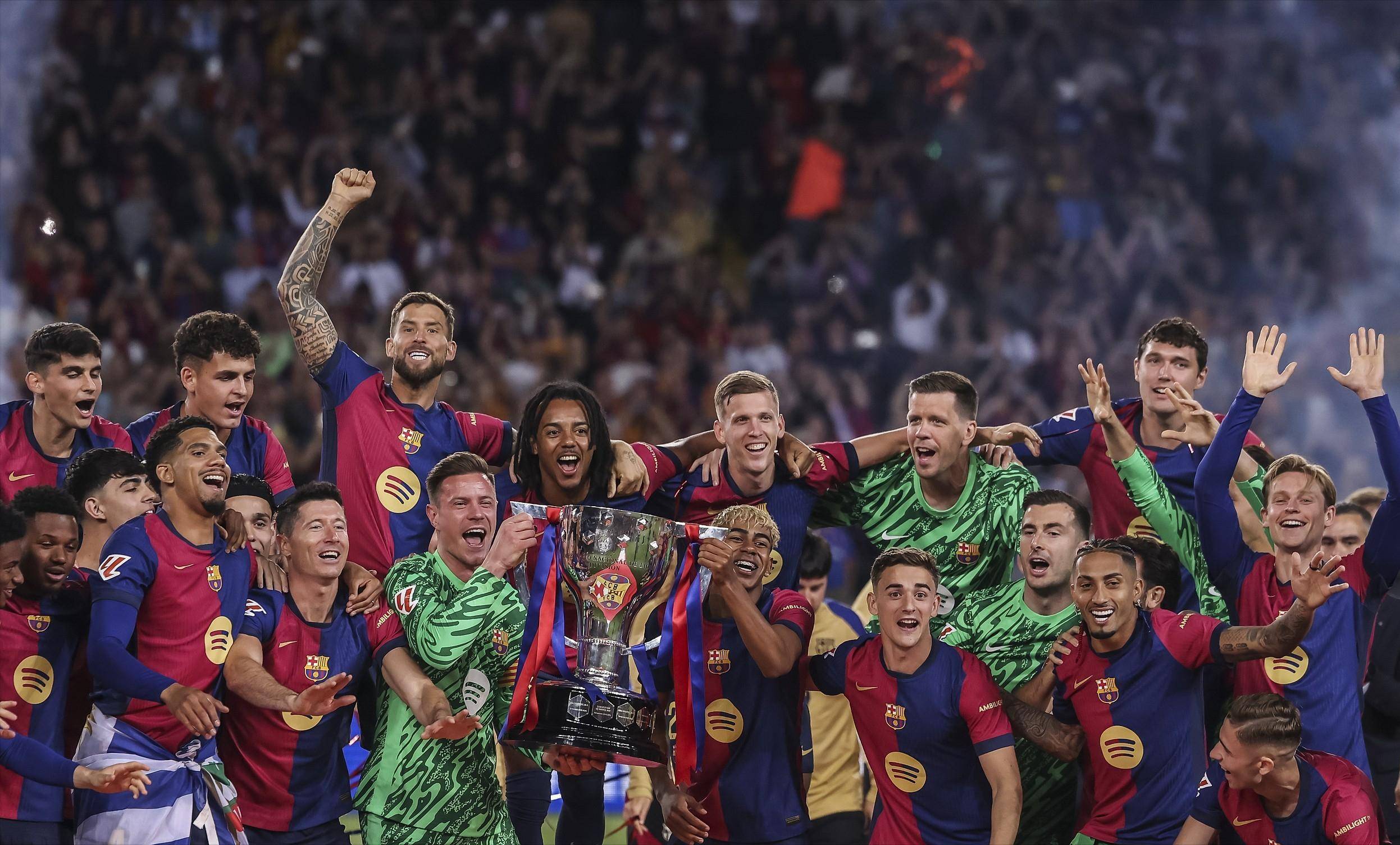 曼联备战西汉姆联：库尼亚复出，年轻球员获信任（曼联战西汉姆前瞻：库尼亚回归，年轻将获重用）