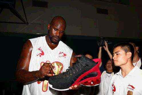 罗马诺：霍尔将在周二进行体检，转会费为2500万+400万英镑（罗马诺：霍尔周二接受体检，转会费2500万英镑+400万附加条款）