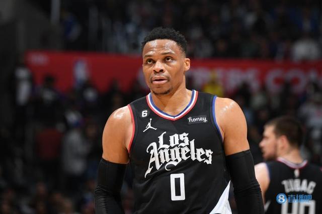 法尔克：尤文和利物浦都询问了明夏免签格纳布里的可能（法尔克：尤文与利物浦已打听格纳布里明夏自由加盟的可能性）