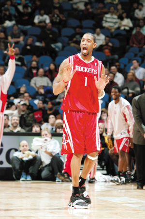 战旧主十分兴奋！威少半场全队最高17分，命中率达到50%（面对老东家状态火热！威少半场轰下全队最高17分，投篮命中率50%）