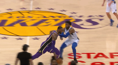 米堡官方：允许主帅爱德华兹与狼队谈判，已与后者达成协议条款（米堡官宣：主帅爱德华兹获准与狼队谈判，双方已就条款达成一致）