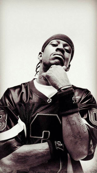 科斯塔库塔：库普梅纳斯踢后卫失误太多，位置提前有利于进攻（科斯塔库塔：库普梅纳斯打后卫失误偏多，前移位置更利于进攻）