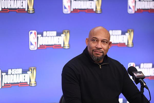 传奇！老将阿斯帕斯西甲400场里程碑之夜送助攻斩皇马（里程碑之夜！阿斯帕斯西甲第400场送助攻，助队击败皇马）