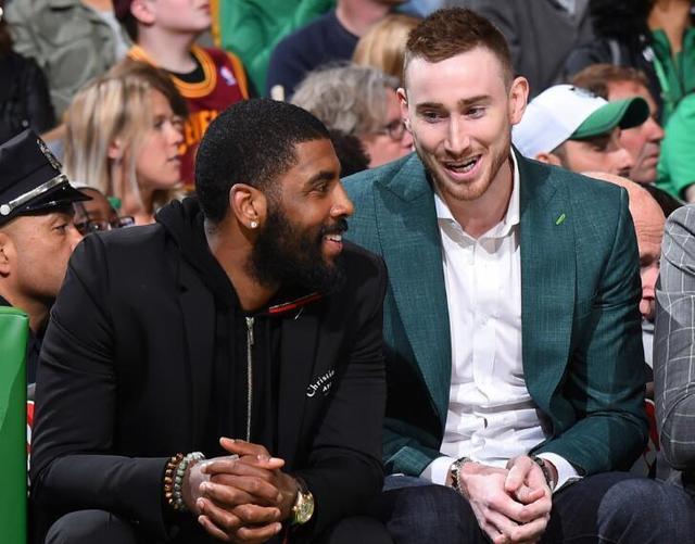 历史首进世界杯！官方：佛得角国家队和主帅获非洲足协最佳提名（队史首度跻身世界杯！官方：佛得角国家队与主帅入围非洲足协年度最佳）