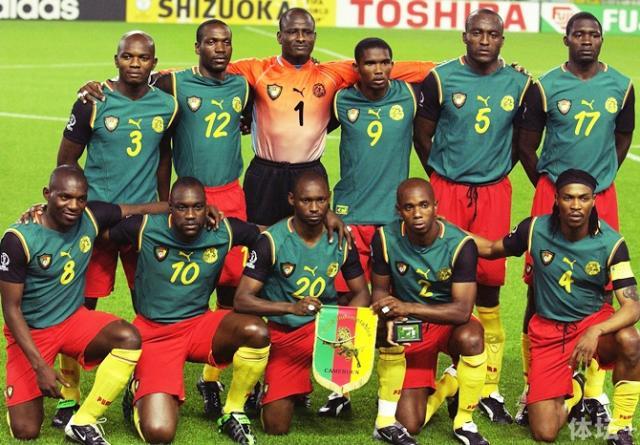 半场：阿森纳0-1热刺，萨尔超远吊射神仙球，里沙利松失空门（半场战报：热刺暂1-0阿森纳，萨尔超远挑射世界波，里沙利松错失空门）