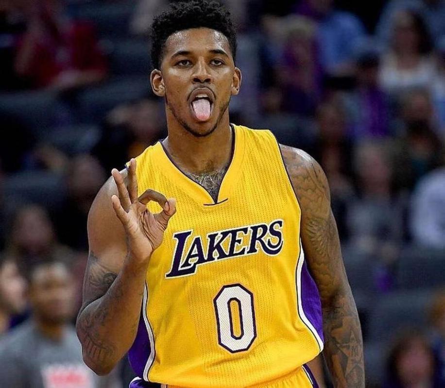 火记：乌度卡不会下课&申京不会交易，管理层根本没想过（火记：乌度卡帅位稳固、申京不在交易计划，管理层从未考虑）