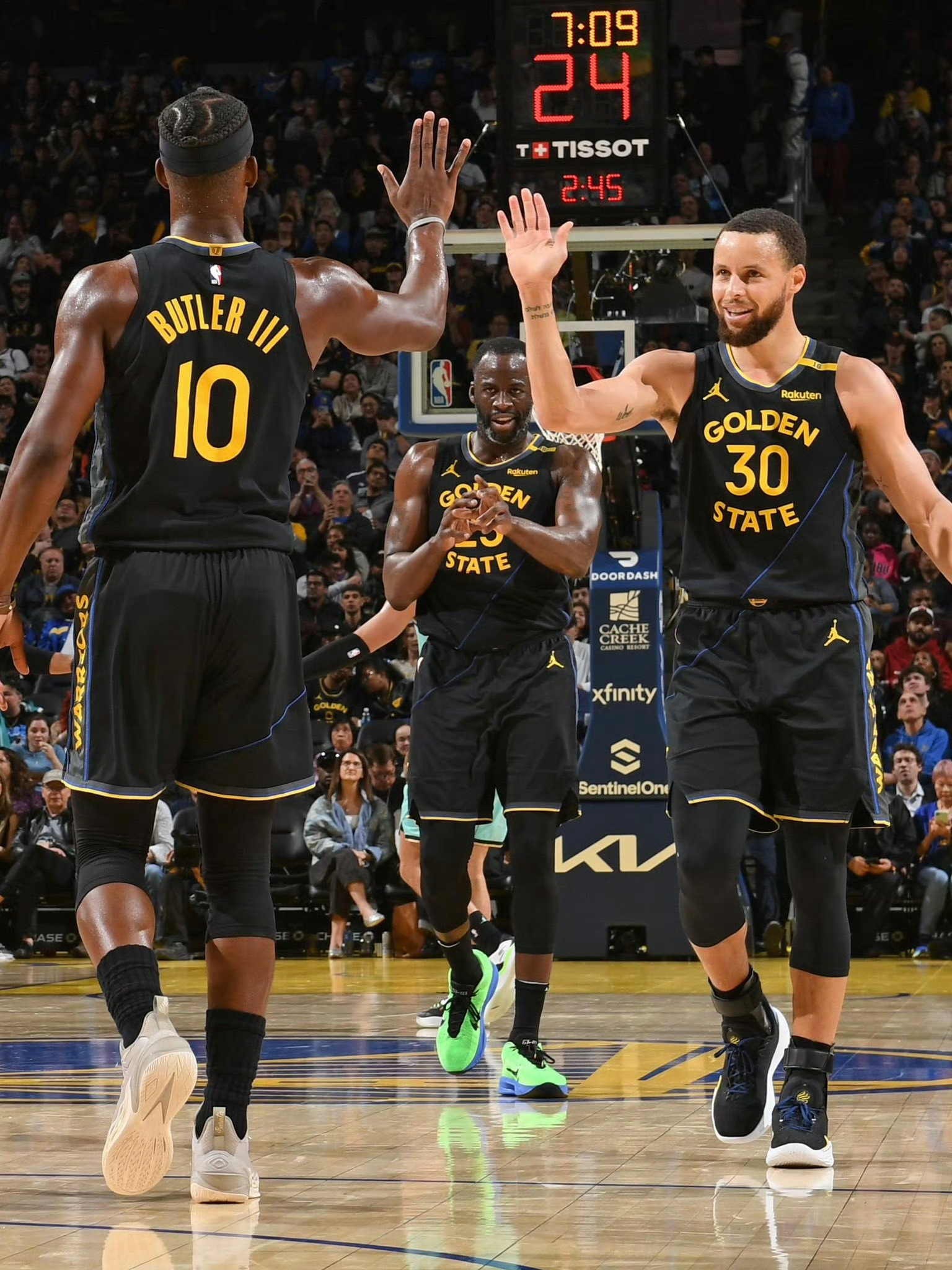 5拦截3解围，官方：赫拉芬贝赫当选利物浦vs国米一役全场最佳（官方评选：赫拉芬贝赫荣膺利物浦战国米全场最佳，贡献5次拦截与3次解围）