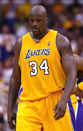 万-比萨卡8.7分羞辱老东家，曼联主场闷平保级队，阿莫林换人再遭质疑（万-比萨卡获8.7分刺痛旧主，曼联主场被保级队逼平，阿莫林换人再遭质疑）