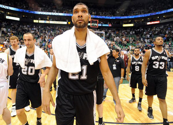 NBA最佳阵容公布：湖人球员上榜（NBA年度最佳阵容出炉：湖人球员入选）