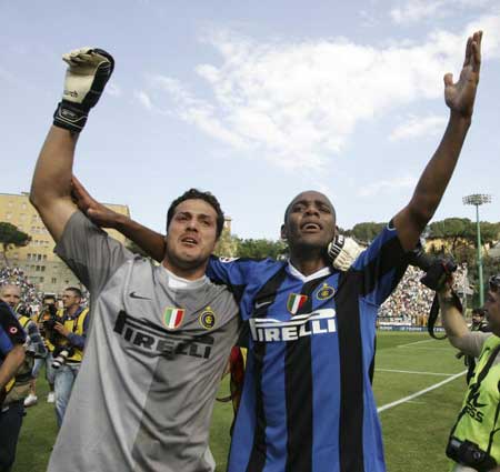 谁是湖人输球罪人？詹皇正负值-33，名嘴批东契奇：糟糕防守始于他（湖人输球谁背锅？詹姆斯正负值-33，名嘴怒喷东契奇：防守崩盘从他开始）