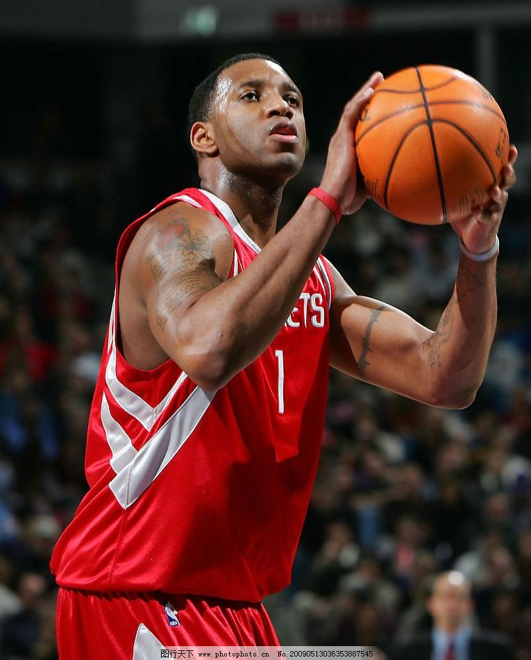 淘汰出局！总经理场边指挥引众怒 卖赵睿换场馆运营拉胯？（惨遭淘汰！总经理临场指挥惹争议，卖赵睿与换馆运营被质疑失策）