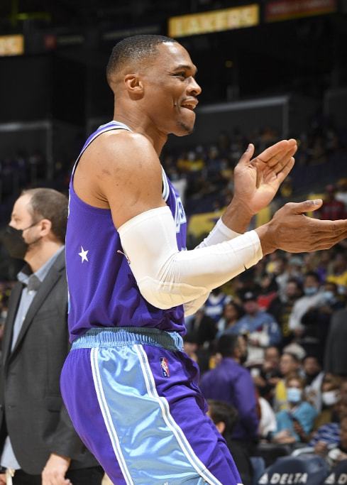 土媒：加拉塔萨雷与曼联争鲁本·内维斯，纽卡和热刺准备报价（土耳其媒曝：曼联与加拉塔萨雷竞逐鲁本·内维斯，热刺与纽卡斯尔准备出价）