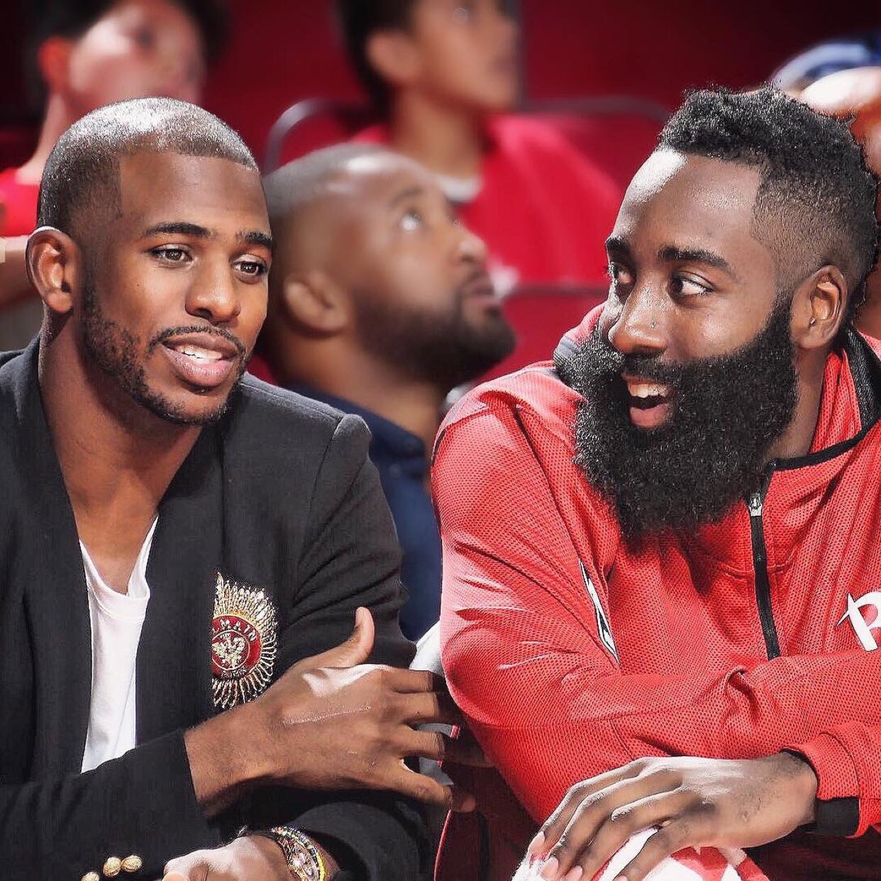 9年前的今天：约基奇正式成掘金固定首发 被球迷定为“约诞日”（九年前今日，约基奇确立为掘金固定首发，球迷把这天定为“约诞日”）