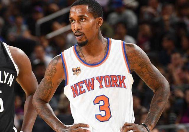 邮报：曼城和阿森纳关注罗德里戈-门多萨，皇马也考察了他（英媒：曼城、阿森纳有意罗德里戈-门多萨，皇马亦在考察）