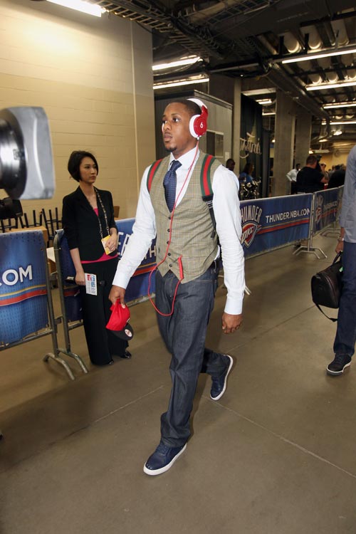 每体：巴萨仍在关注凯恩，等待他和拜仁的最终动向（每体：巴萨继续关注凯恩，静候他与拜仁的最终抉择）